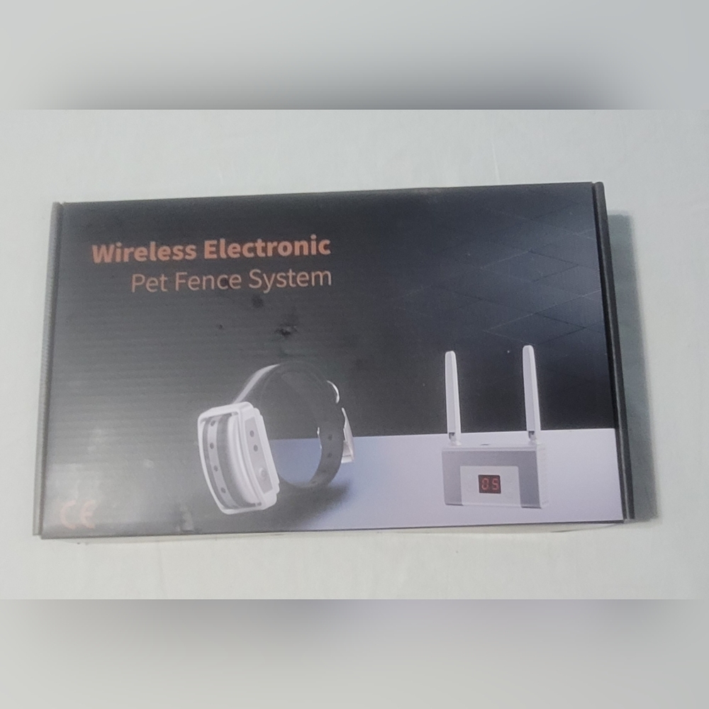 Wireless electronic pet fence system